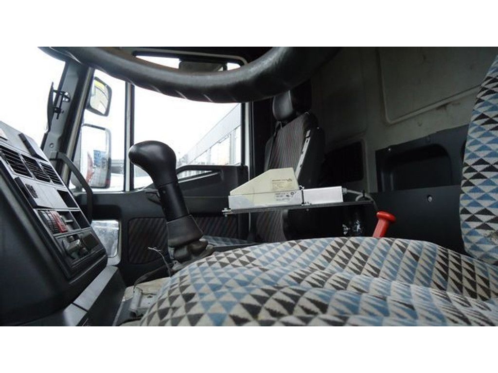 Iveco 190 E 34 Fuel tanker | CAB Trucks [11]