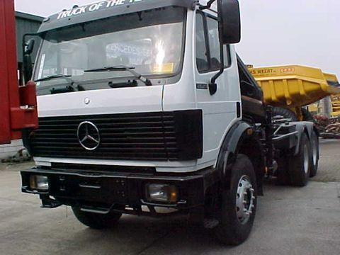 Mercedes-Benz haaksysteem en kraan ferrari | CAB Trucks [5]
