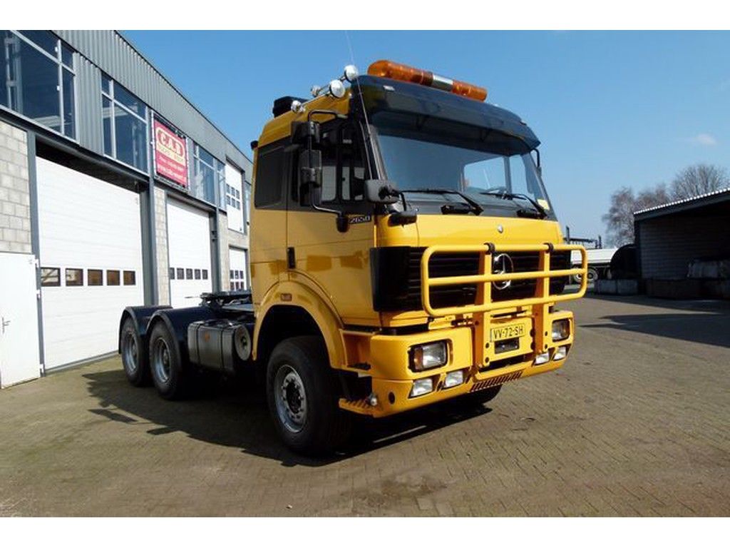 Mercedes-Benz - EPS with 3 pedals | CAB Trucks [8]