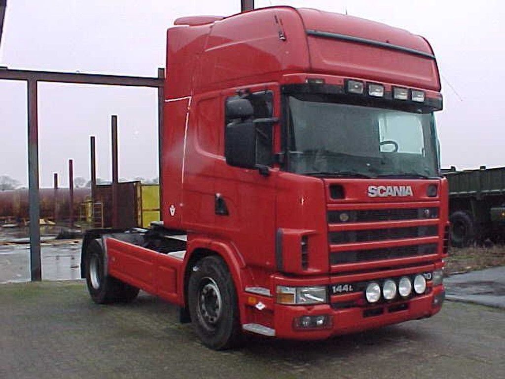 Scania R144 LA4x2/4 530 - V8 - Engine to be checked, ticking | CAB Trucks [1]