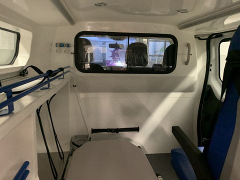 Renault traffic ambulance airco unused/ongebruikt | Van Nierop BV [17]