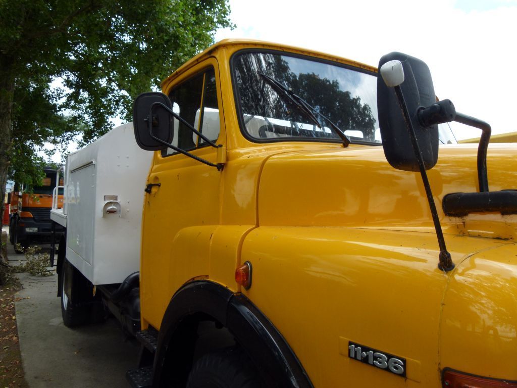 MAN Fuel tanker - 4x4 | CAB Trucks [3]