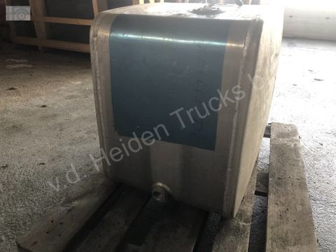 fuel Fuel Tank | 73x46x62 | Van der Heiden Trucks [3]
