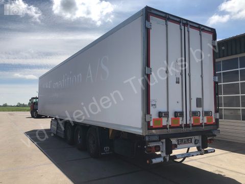 Krone SD | Carrier Vector 1850 | Vleeshaken | Van der Heiden Trucks [2]