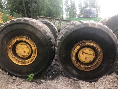 Komatsu WA470-3H FRONT AND REAR AXLES | Brabant AG Industrie [10]