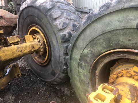 Komatsu WA470-3H FRONT AND REAR AXLES | Brabant AG Industrie [9]