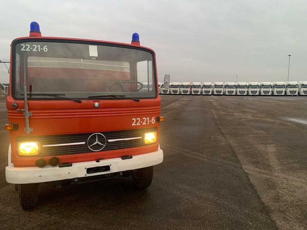 Mercedes-Benz Oldtimer LP 813 Fire truck // VERKOCHT - SOLD - VENDU | CAB Trucks [4]