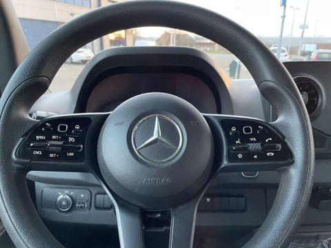 Mercedes-Benz 311CDI Dubbelcabine Openlaadbak Airco Cruisecontrol Apple CarPlay | Van Nierop BV [12]