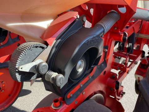 Kuhn Maxima2 8RG | LMB Roelofs [20]