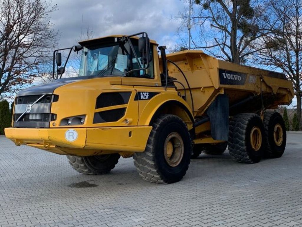 Volvo  (1)