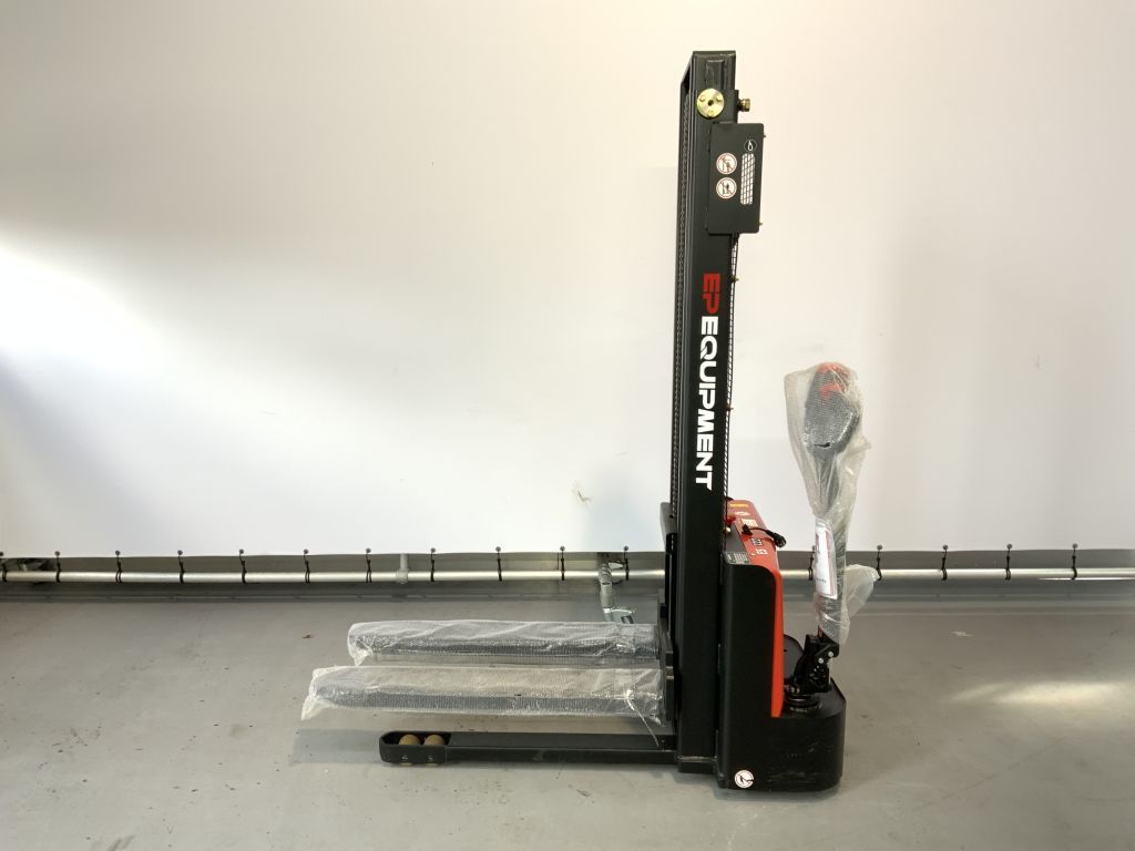 onbetaald Afvoer Donder For sale: EP ESL-122 LI-ION stapelaar met een hefhoogte van 3,3 meter |  Used Machinery Trading B.V.