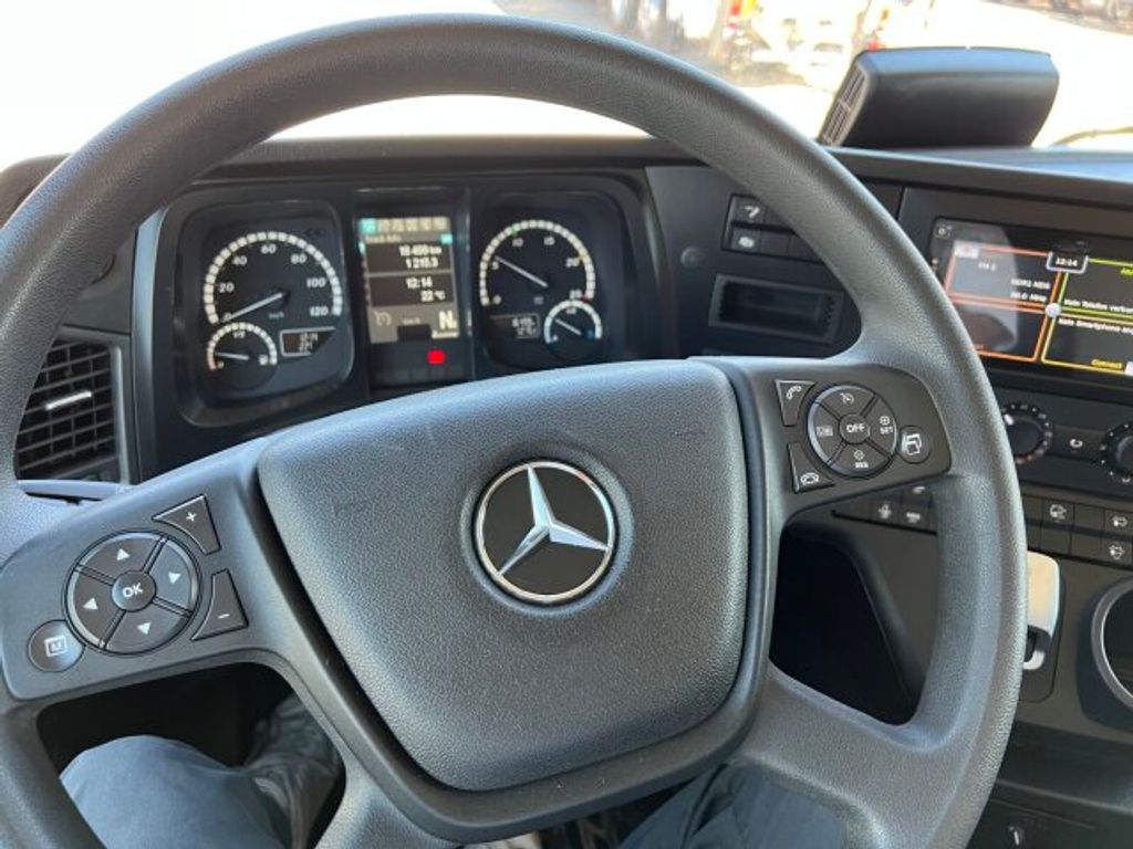 Mercedes-Benz  (14)