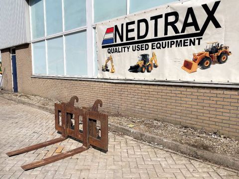 Caterpillar Forks for CAT 906/908 | NedTrax Sales & Rental [3]