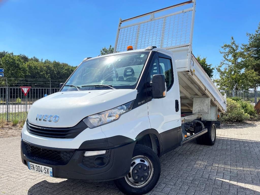 Iveco Daily 35 C 15 AIRCO EURO 6 | NedTrax Sales & Rental [1]