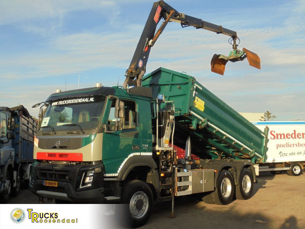 Volvo FMX 6x6 2 zijdige kipper met HMF 1643 Z2 autolaadkraan 143.000 KM!!