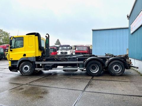 DAF SLEEPERCAB 6x2 HOOK-ARM SYSTEM (MANUAL GEARBOX / P.T.O. / LIFT-AXLE / AIRCONDITIONING) | Engel Trucks B.V. [5]