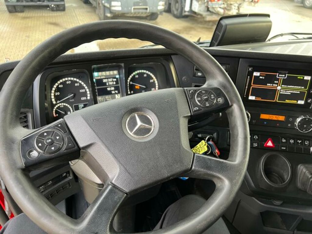 Mercedes-Benz  (12)