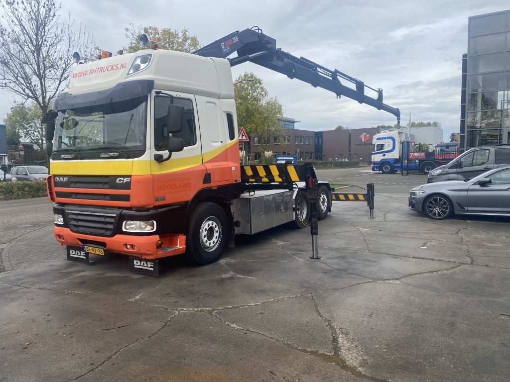 Te koop DAF 6X2 EURO 5 + HIAB 350 5 EXT. + REMOTE CONTROLE RH Trucks