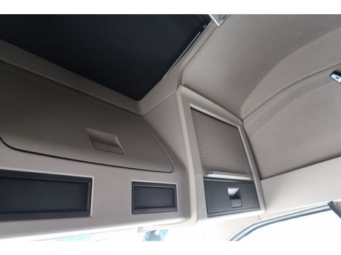 Volvo FH4 FULL AIR | Companjen Bedrijfswagens BV [23]