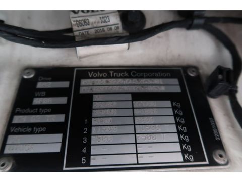 Volvo VTJ3R | Companjen Bedrijfswagens BV [29]