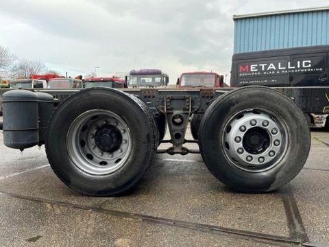 DAF 6x2 CHASSIS STEEL SUSPENSION FRONT-AXLE (EURO 3 / ZF MANUAL GEARBOX / AIRCONDITIONING / LIFT-AXLE) | Engel Trucks B.V. [11]