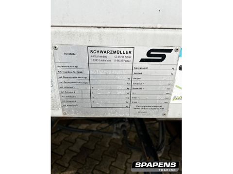 Schwarzmüller aanhanger met kleppen . | Spapens Machinehandel [17]