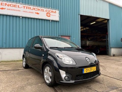 Renault 1.2 AUTOMAAT 3-DOOR (ORIGINAL DUTCH) WITH ONLY 123.500 KM. (AIRCONDITIONING / CRUISE CONTROL / ELECTRIC PACKAGE) | Engel Trucks B.V. [2]