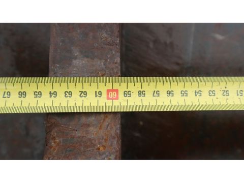 Liebherr
DIGGING BUCKET | 4 TEETH | GOOD CONDITION | Hulleman Trucks [6]