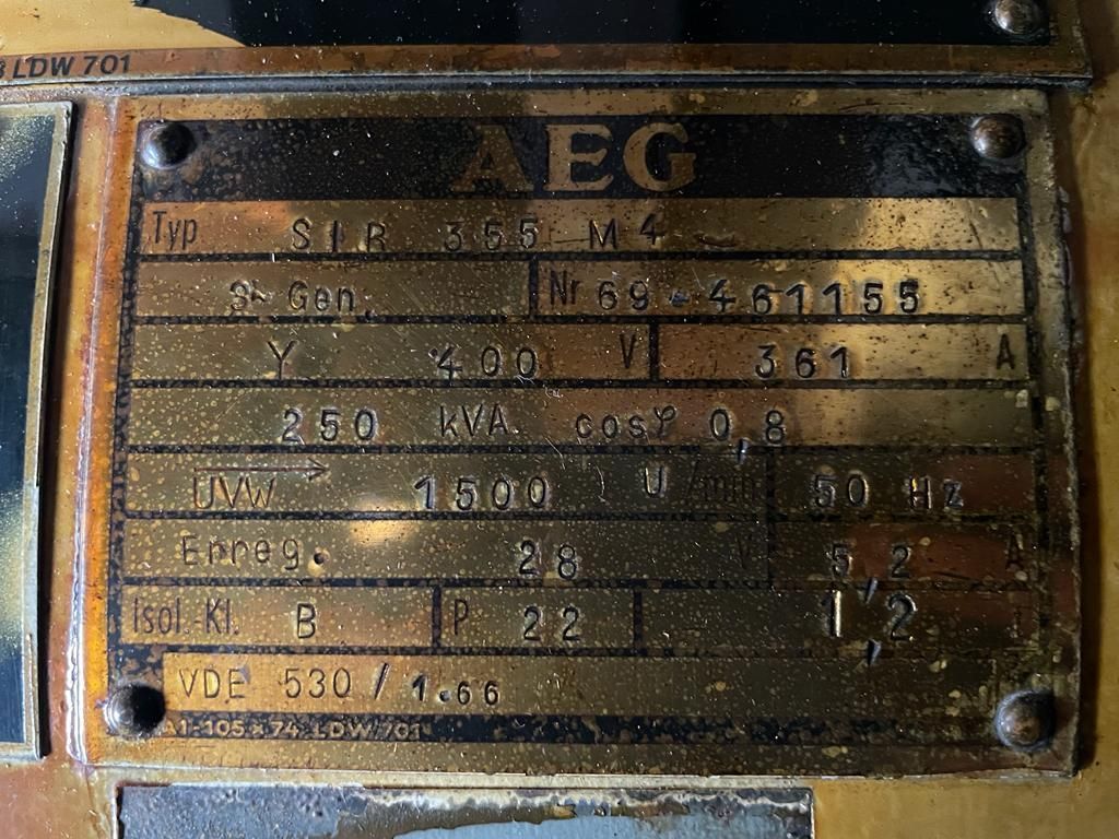Te koop: Deutz F12M 716 Bredenoord AEG 250 kVA Silent generatorset