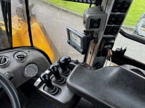 Volvo L220H | Brabant AG Industrie [8]