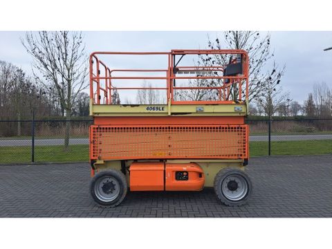 JLG
4069 LE | 14 METER | 360 KG | Hulleman Trucks [1]
