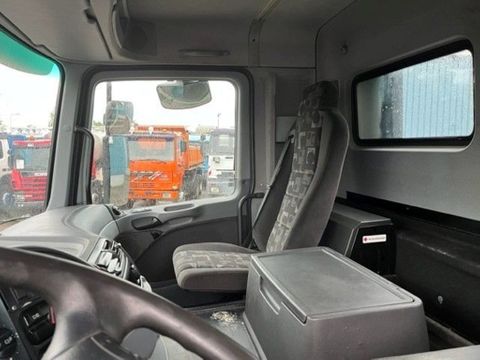 Mercedes-Benz LS 6x4 (ORIGINAL 331.500 KM.) WITH EPS WITH GEARBOX (3 PEDALS) (EURO 5 / REDUCTION AXLES / HYDRAULIC KIT / AIRCONDITIONING) | Engel Trucks B.V. [11]