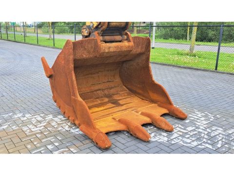 Caterpillar
336 FL XE | NEW UNDERCARRIAGE | BUCKET | Hulleman Trucks [7]
