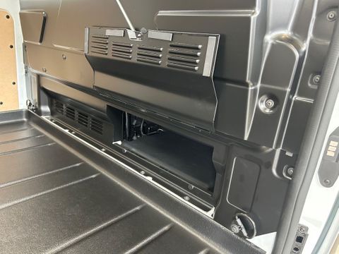 Ford L2H1 Automaat Airco Cruisecontrol Camera Apple CarPlay Nieuw 3X Op Voorraad | Van Nierop BV [11]