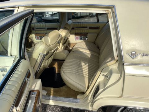 Cadillac Sedan V8 Automaat 8700 Miles | Van Nierop BV [6]