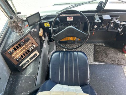 Navistar int. corp. Amerikaanse Schoolbus 8+1 Persoon C Rijbewijs Automaat Airco Omvormer Stand kachel | Van Nierop BV [18]