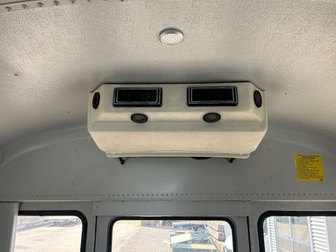 Navistar int. corp. Amerikaanse Schoolbus 8+1 Persoon C Rijbewijs Automaat Airco Omvormer Stand kachel | Van Nierop BV [27]