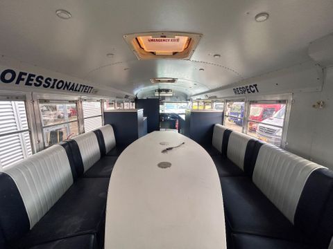 Navistar int. corp. Amerikaanse Schoolbus 8+1 Persoon C Rijbewijs Automaat Airco Omvormer Stand kachel | Van Nierop BV [32]