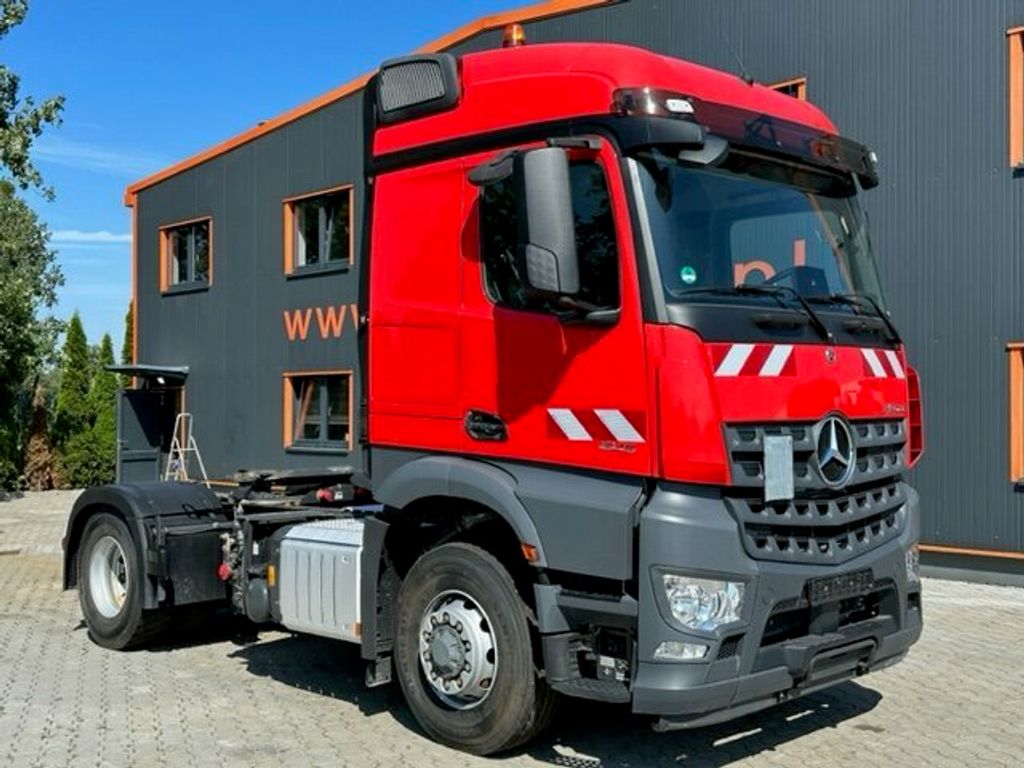 Mercedes-Benz  (1)