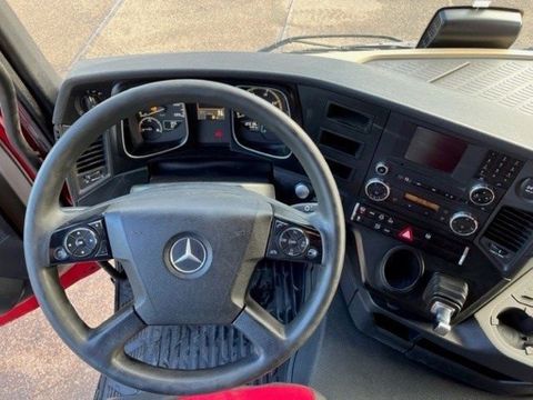 Mercedes-Benz LS SLEEPERCAB 4x2 TRACTOR (EURO 6 / TELLIGENT AUTOMATIC GEARBOX / P.T.O. / AIRCONDITIONING / ENGINE HEATER) | Engel Trucks B.V. [6]
