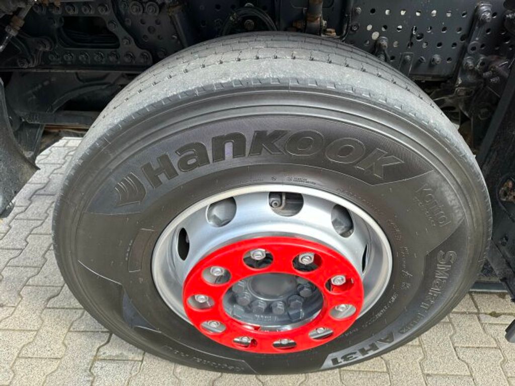 Mercedes-Benz  (14)