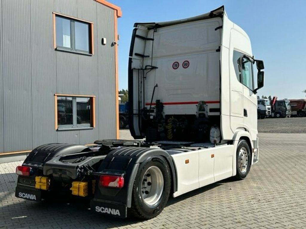 Scania  (5)