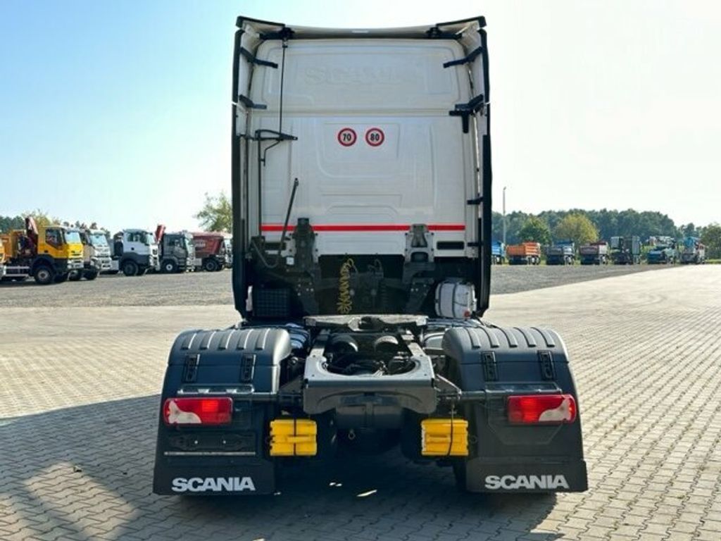 Scania  (6)