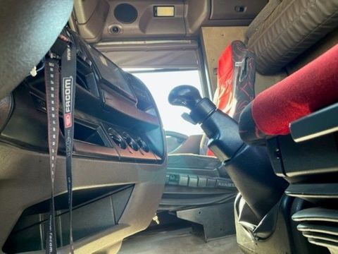 Renault PRIVILEGE 4x2 (MANUAL PUMP / EURO 2  / ZF16 MANUAL GEARBOX / RETARDER / REDUCTION AXLE / 2x TANK / AIRCONDITIONING) | Engel Trucks B.V. [8]