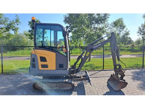 Volvo
EC18D | TILT BUCKET | 3X BUCKET | QUICK COUPLER | Hulleman Trucks [5]