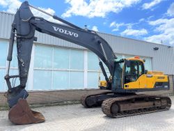 Volvo  EC 300 D L **YEAR 2012* PIPED FOR HAMMER
