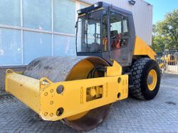 Bomag  BW 213 D-3   2000  7470 HOURS  CE/EPA