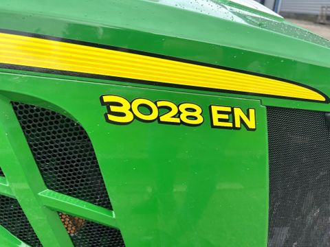 John Deere 3028EN 4X4  Collareverser ONGEBRUIKT/NIEUW 2x op Voorraad | Van Nierop BV [4]