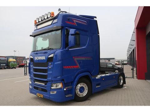 Scania Special interieur full options!! Original Dutch truck Nice complete truck! | Companjen Bedrijfswagens BV [3]