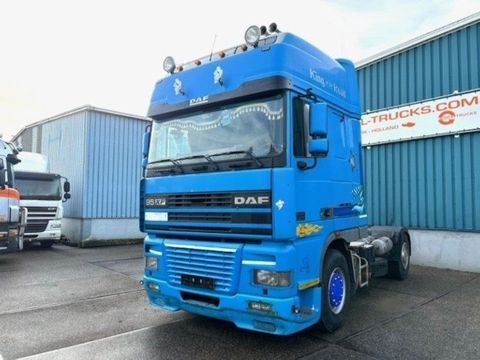 DAF .530XF SUPERSPACECAB (EURO 3 / ZF16 MANUAL GEARBOX / ZF-INTARDER / AIRCONDITIONING) | Engel Trucks B.V. [video]